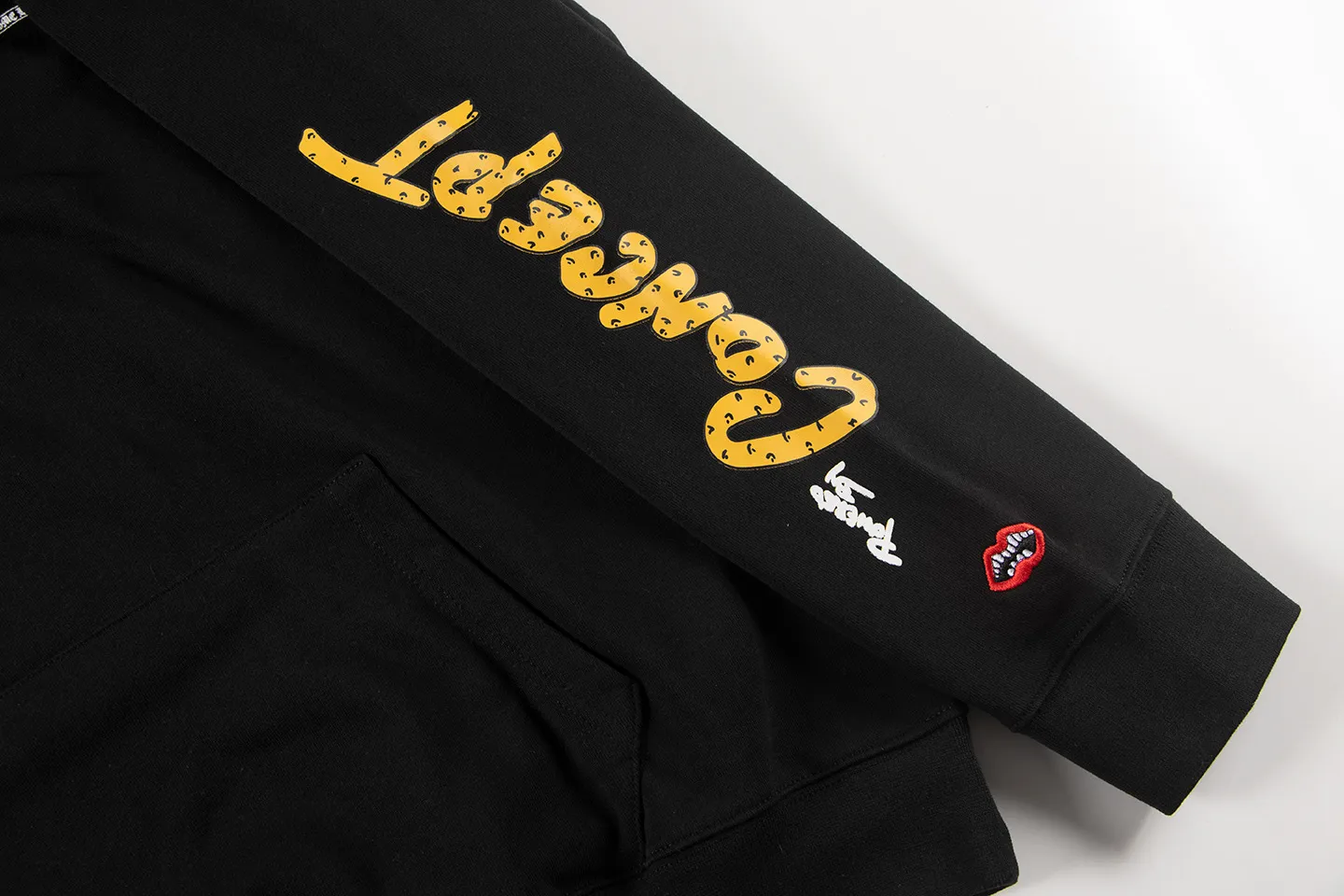 P270 Chrome Hearts Chrome Hearts Limited Graffiti Embroidery Hooded Sweatshirt Size: SMLXL Color: Black
